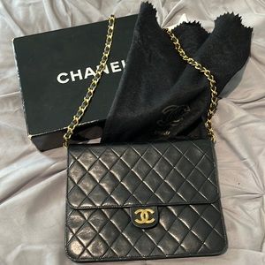 CHANEL Matelasse Black Leather Shoulder Bag
